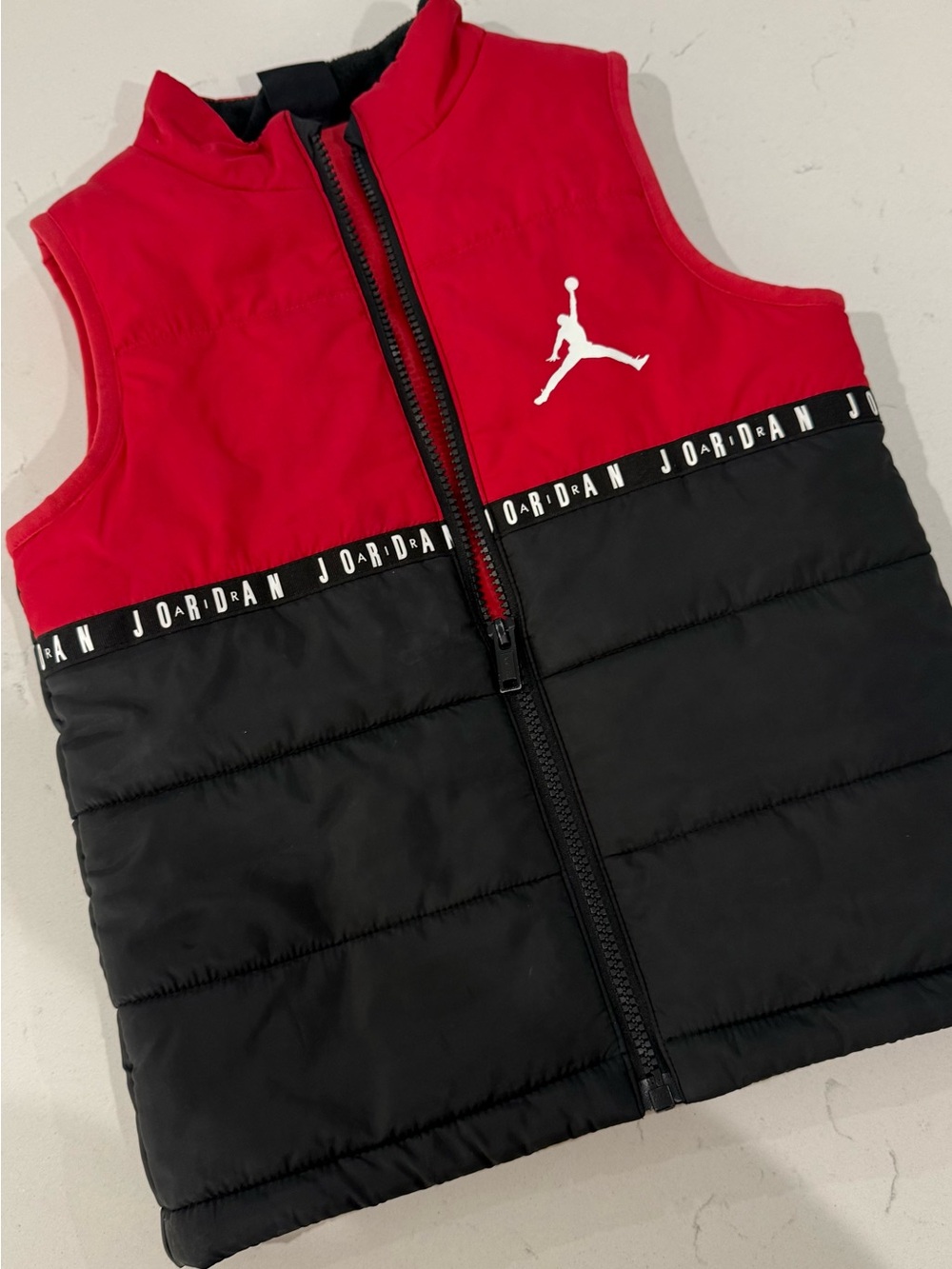 4/5 Small Nike Air Jordan Boy Puffer Vest Red Black Basketball Youth Winter Fall